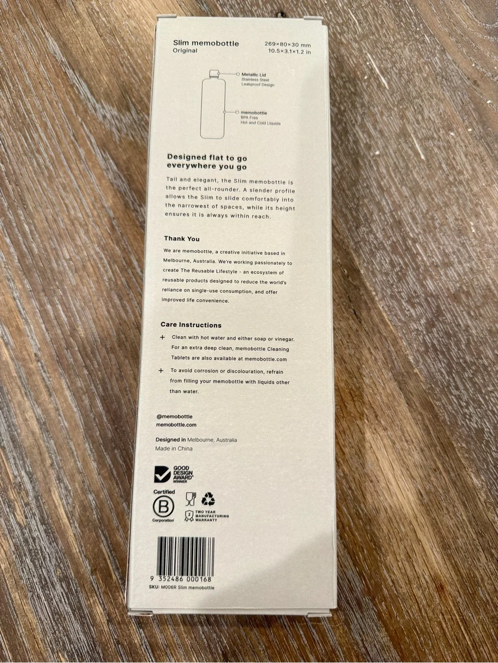 NIB Memobottle Original Slim Flat Water Bottle - 15 ounces
